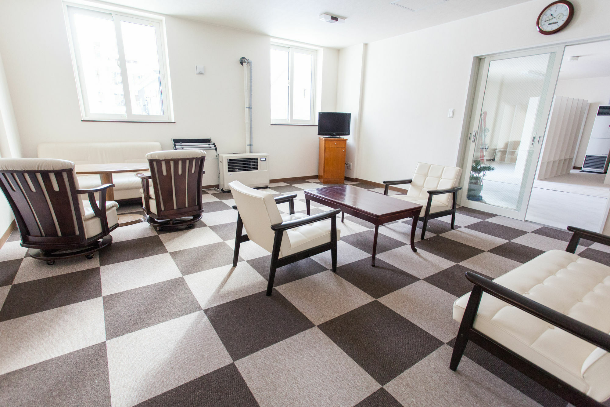 Lodge Koropokkuru Ōmagari Екстериор снимка